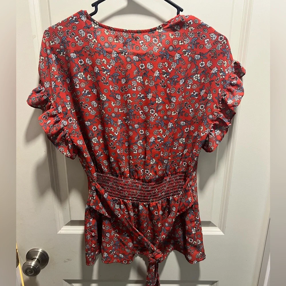 Max Studio tie front ruffle shoulder top - Picture 4 of 5